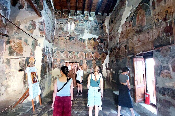 Berat Day Tour: Explore Albania’s UNESCO City from Durres - Bachelors’ Mosque, Lulishtja Boulevard, and Tomorr Mountain Views