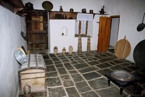Berat Walking Tour - Berat Castle: why the climb is part of the value