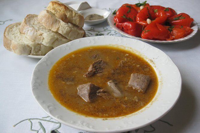 Best of Local Food & City Tour of Tirana - Food & Drinks Included - Lunch Break With Albanian Classics: Fergese and Qofte
