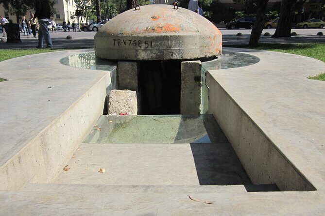 City Tour of Tirana & Dajti Mountain with Pickup - Pazari i Ri (New Bazaar): snack-and-stroll Tirana