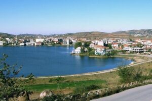 Day tour of Berat UNESCO city , castle and Belshi Lake - Stop 1: Berat City First Look (UNESCO Feel Fast)
