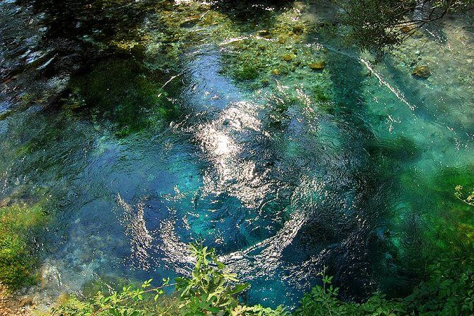 Explore Blue Eye- The Monument of Nature - Guide quality and language: getting value from the time you pay for