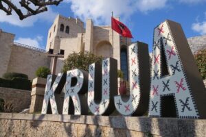 Kruja castle, the old Bazaar & Sarisalltik- Departure from Tirana - Kruja’s Old Bazaar (Pazari i Vjeter): guided start, real shopping time