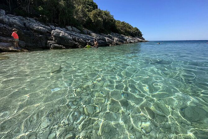 Vlore: Speed Boat Trip to Haxhi Ali Cave and Karaburun Peninsula - Getting from Vlora to the water fast